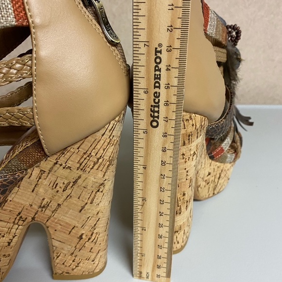 Heels - Picture 5 of 5